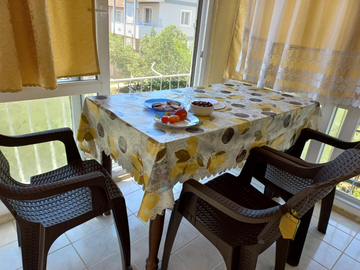 Adventurous Local Hostel Фетие Екстериор снимка