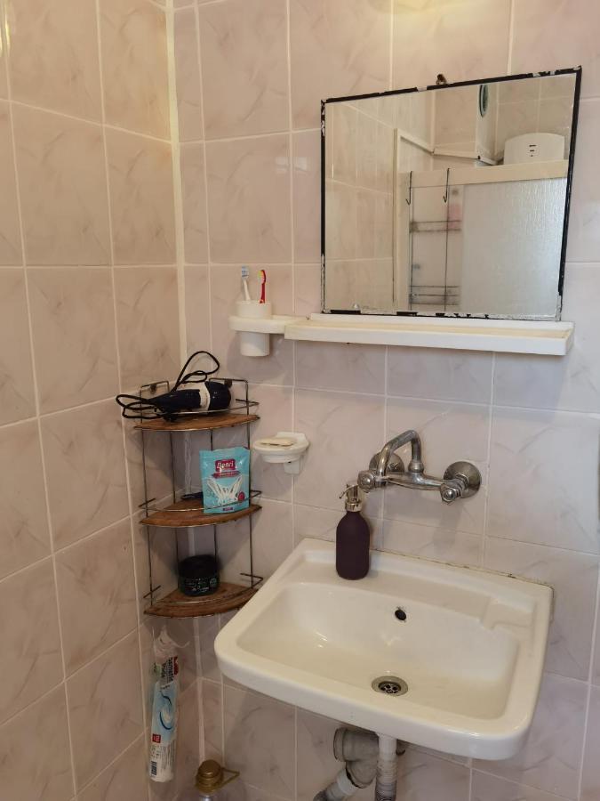 Adventurous Local Hostel Фетие Екстериор снимка