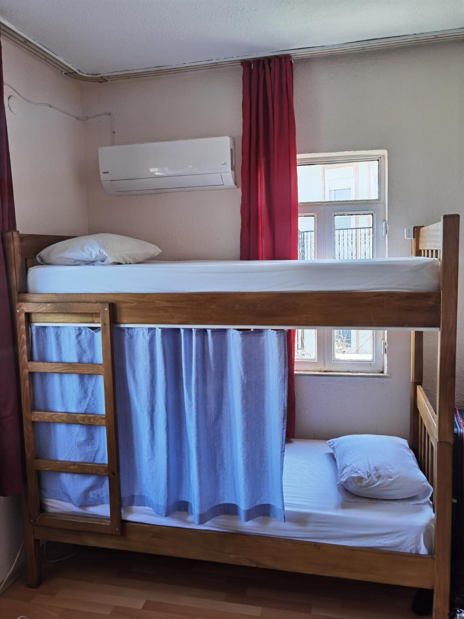 Adventurous Local Hostel Фетие Екстериор снимка